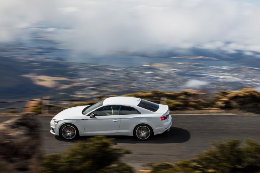  Audi S5 Coupe 2017 года  (AU) (фото 21 из 26)